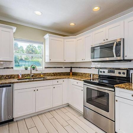 Beautiful Pool House In Old Seminole Heights! Villa Tampa Exteriör bild