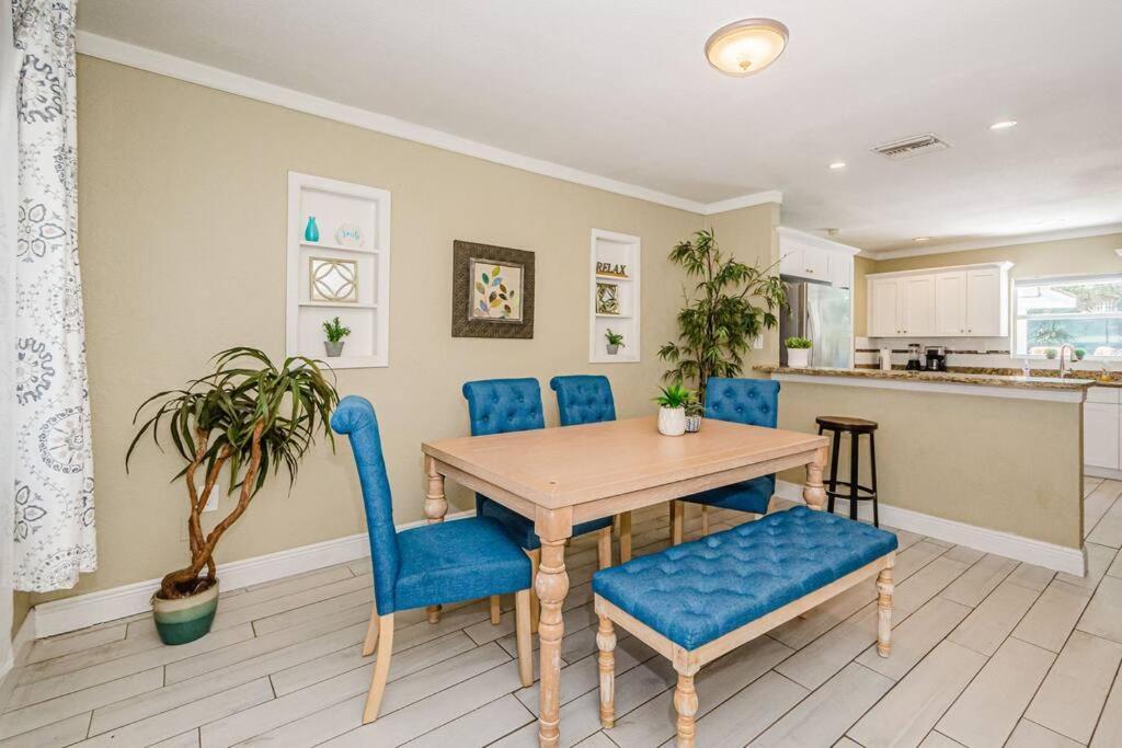 Beautiful Pool House In Old Seminole Heights! Villa Tampa Exteriör bild