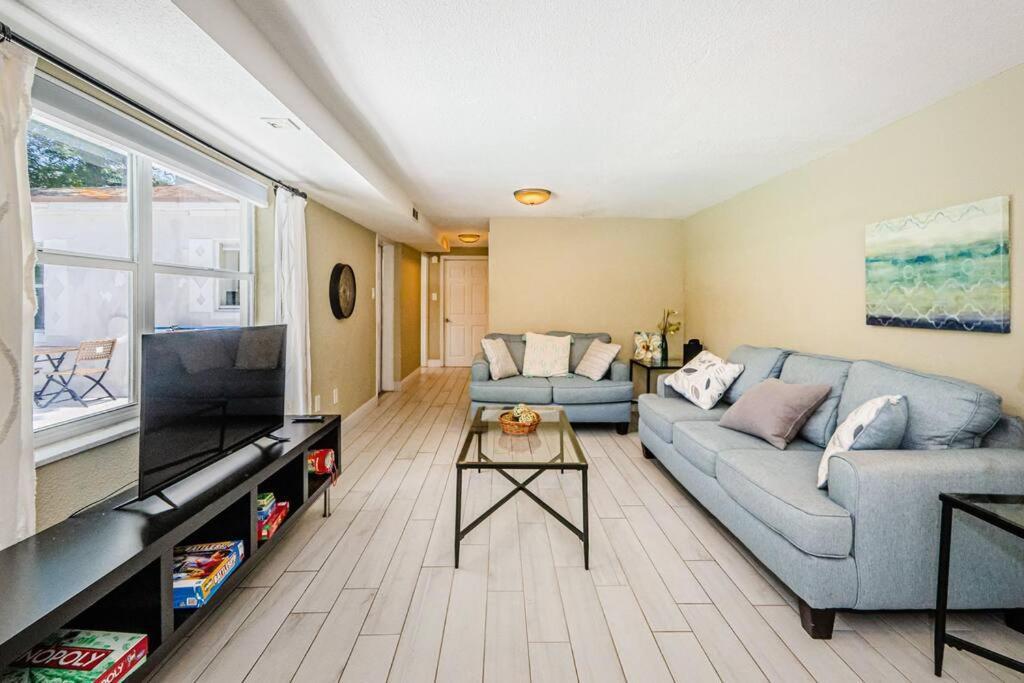 Beautiful Pool House In Old Seminole Heights! Villa Tampa Exteriör bild