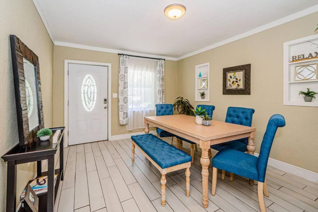 Beautiful Pool House In Old Seminole Heights! Villa Tampa Exteriör bild