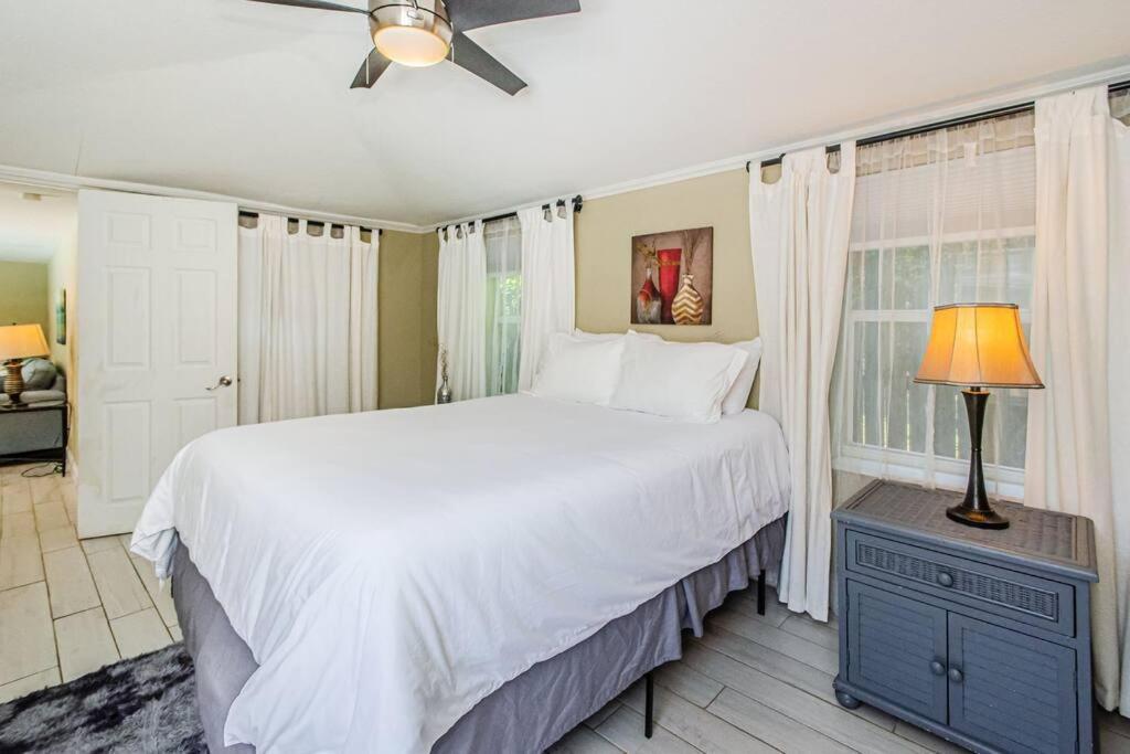Beautiful Pool House In Old Seminole Heights! Villa Tampa Exteriör bild