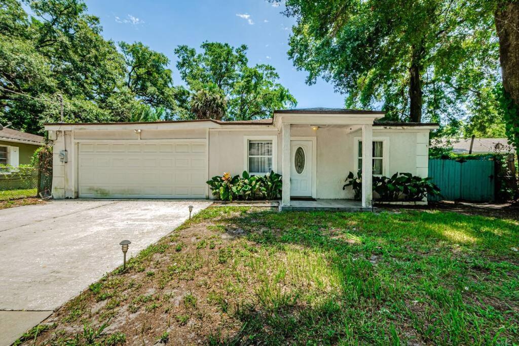 Beautiful Pool House In Old Seminole Heights! Villa Tampa Exteriör bild
